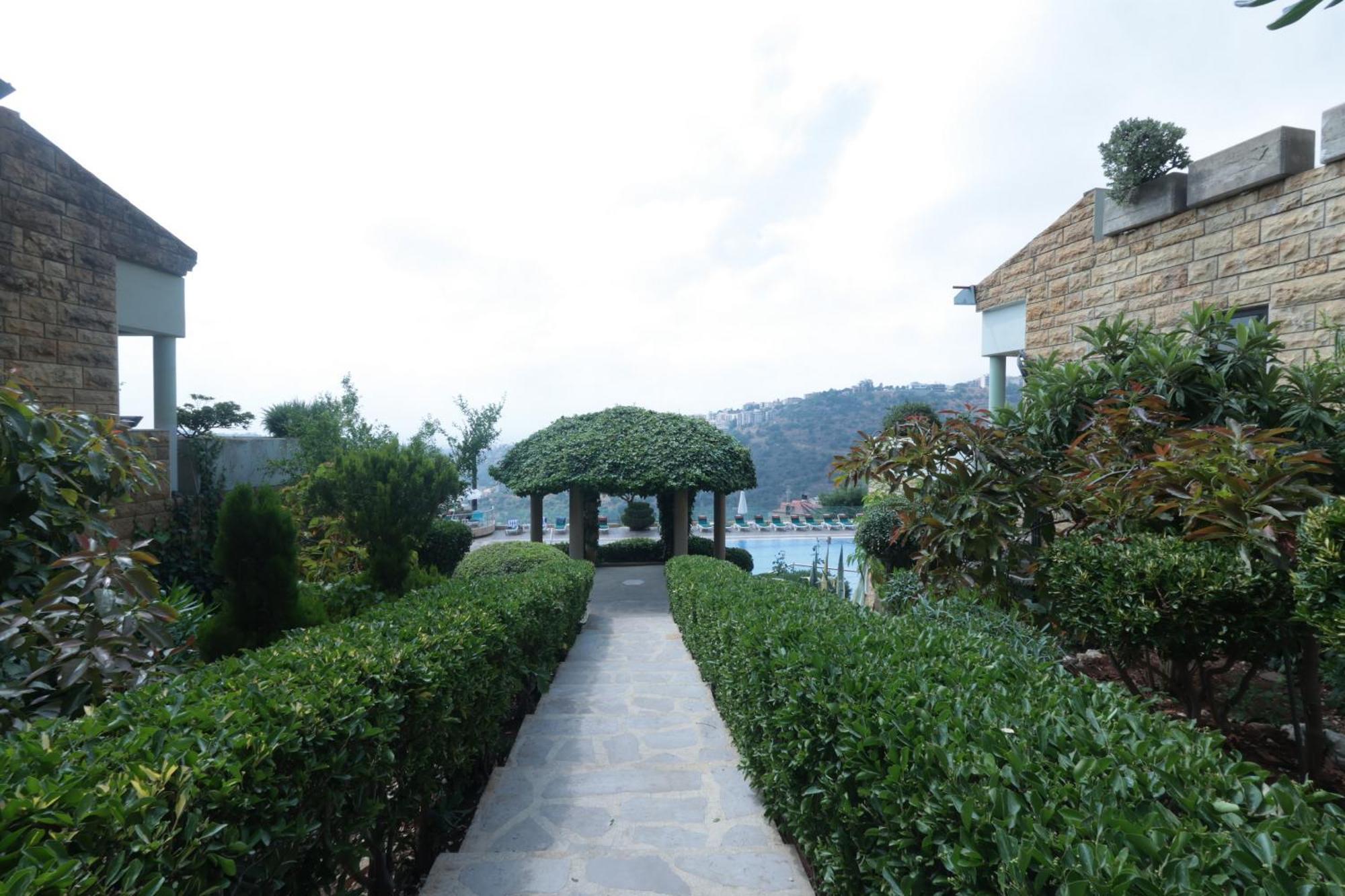 Monteverde Hotel Beit Mery エクステリア 写真