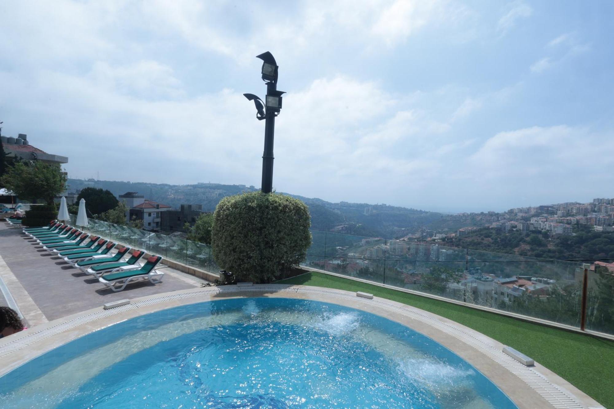 Monteverde Hotel Beit Mery エクステリア 写真