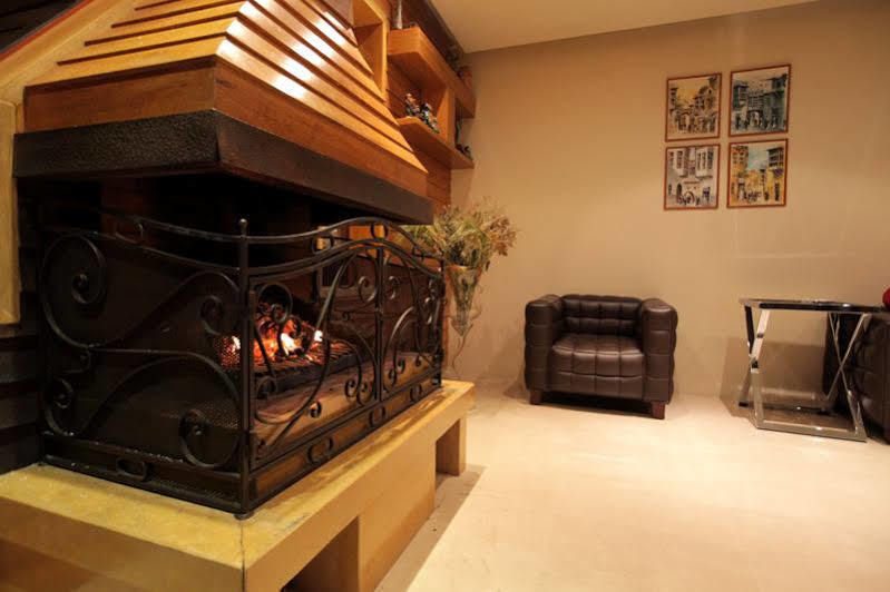 Monteverde Hotel Beit Mery エクステリア 写真