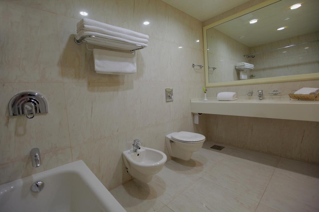 Monteverde Hotel Beit Mery エクステリア 写真